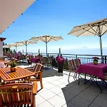 Sonnenhotel Zaubek 호텔 트레펜