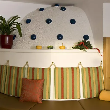 Sonnenhotel Zaubek Hotell Treffen