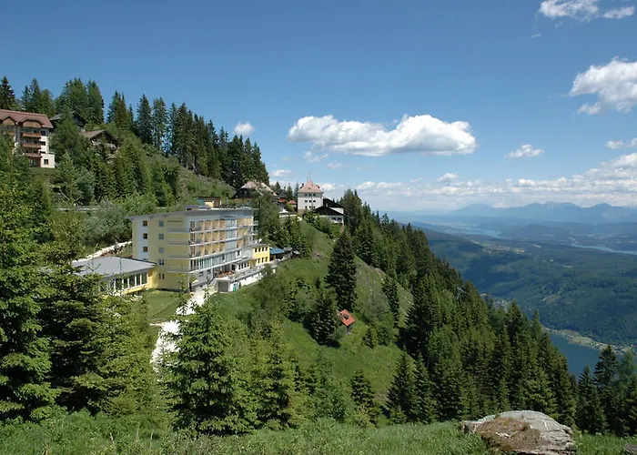 Sonnenhotel Zaubek Szálloda Treffen