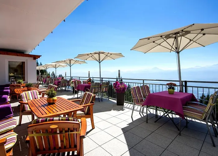 Sonnenhotel Zaubek Hotel Treffen